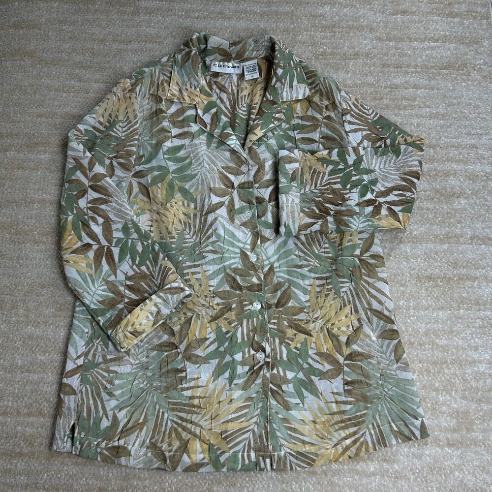 C.D. Daniels Womens Blouse Shirt S Green Beige Tropical Leaf Print Button Front